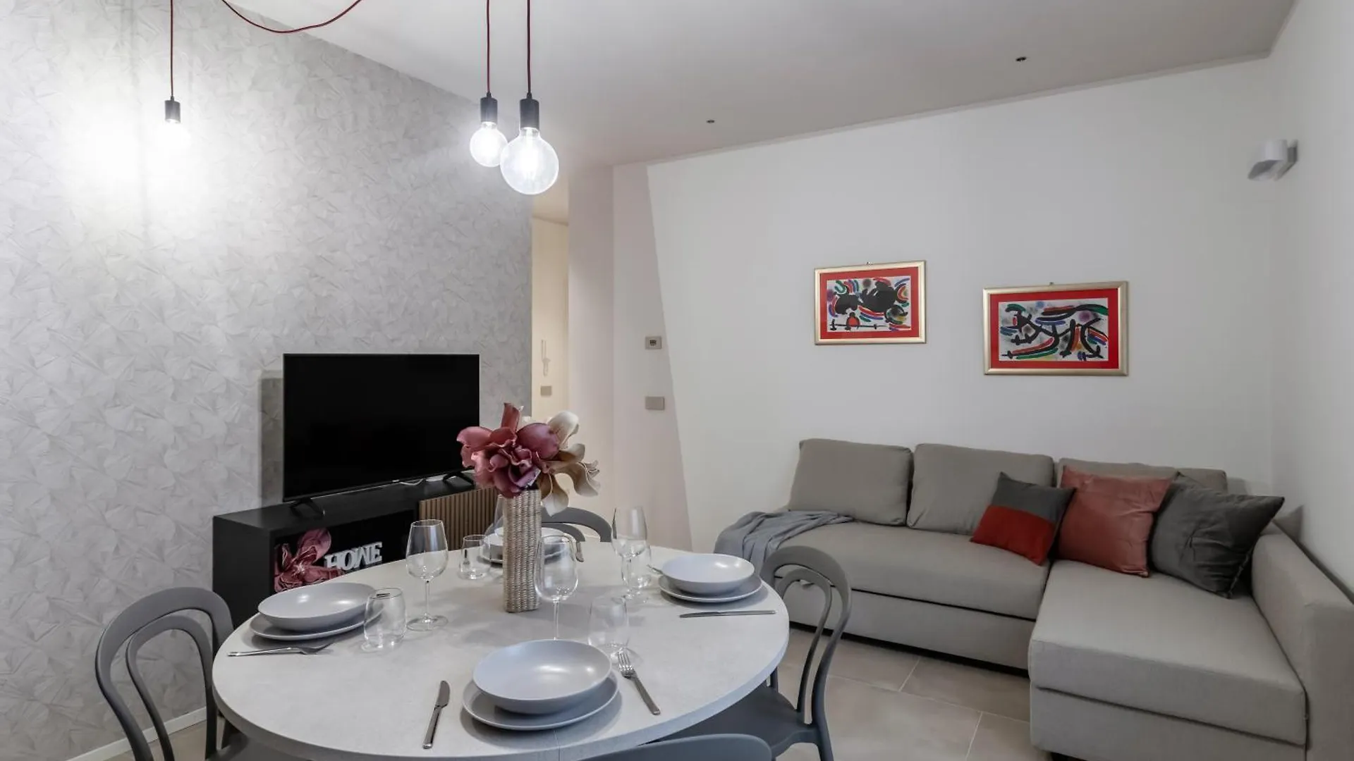 Varesina Suite - Pavia City Center - By Host4U איטליה